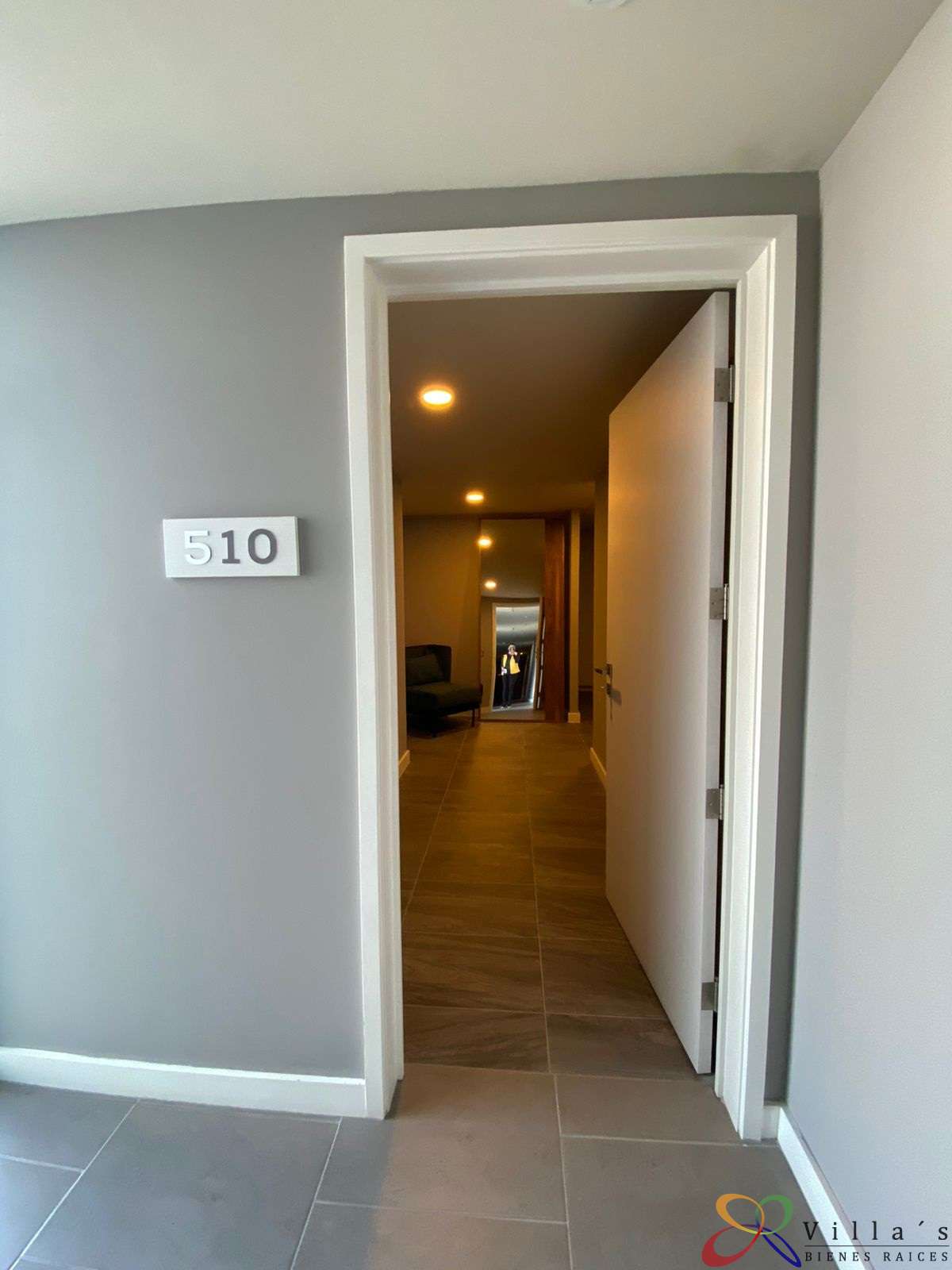 994a8c27-bed2-41c6-8778-74fc93489fef.jpg